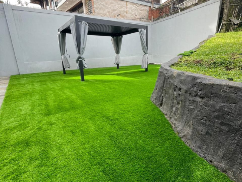 Jual Rumput Sintetis Gresik | Cocok untuk Area Panas dan Minim Perawatan