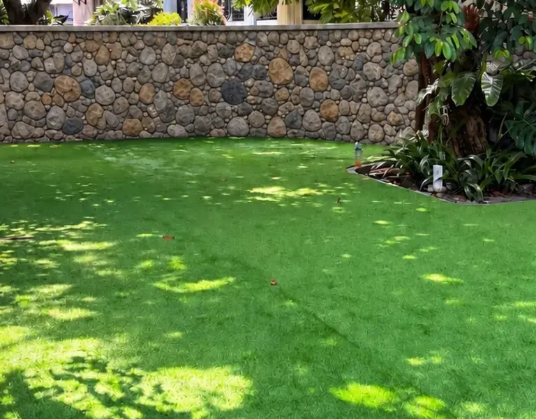 Jual Rumput Sintetis Blitar untuk Rumah, Penginapan & Sekolah