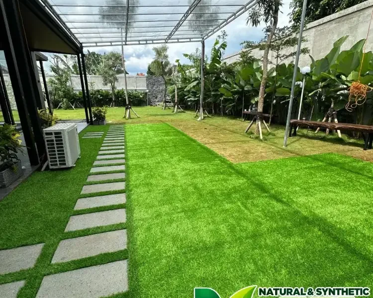 Jual Rumput Sintetis Batu untuk Vila, Kafe & Wisata